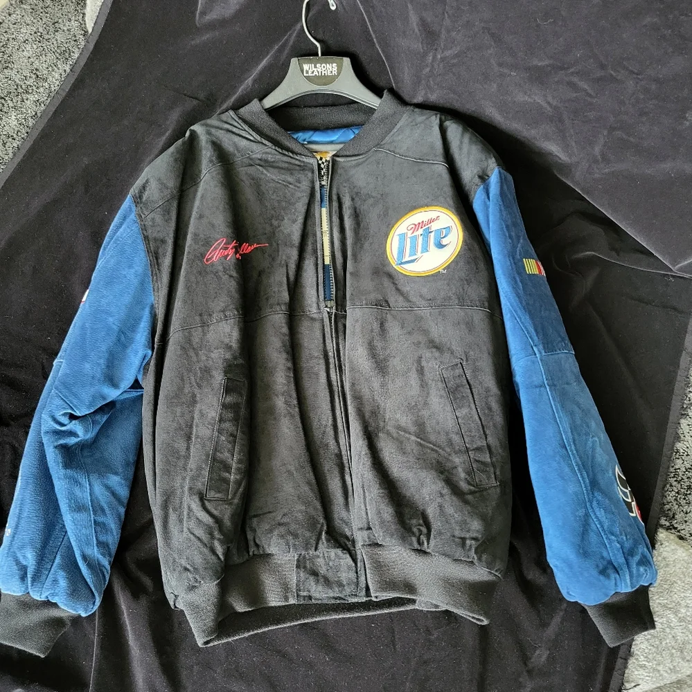 Jacket - Picture 1 of 7
